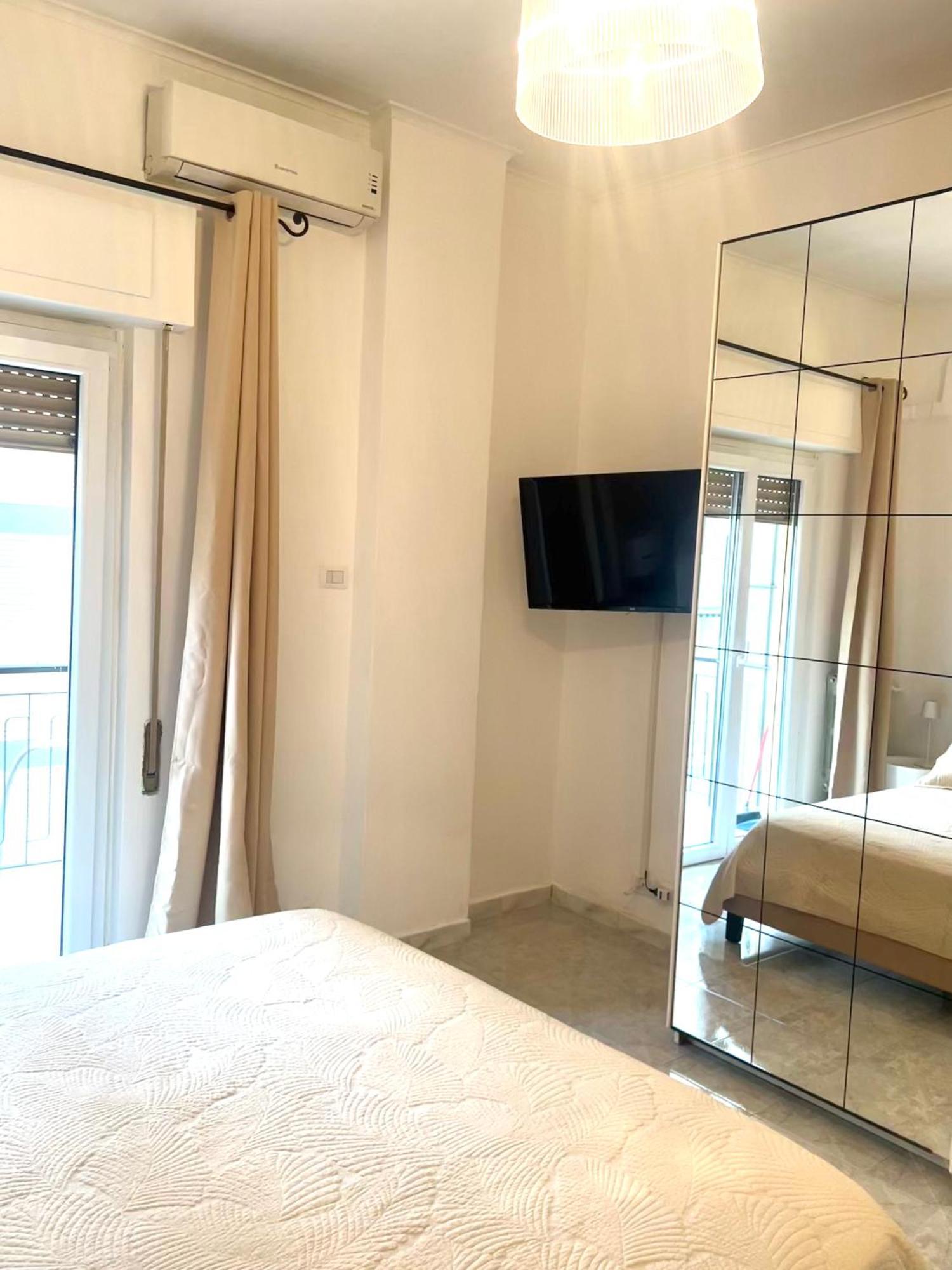 19 House * Rome